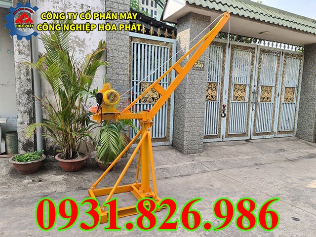 Tời điện đa năng KCD300/600 lắp trên khung cẩu xoay 360 độ.