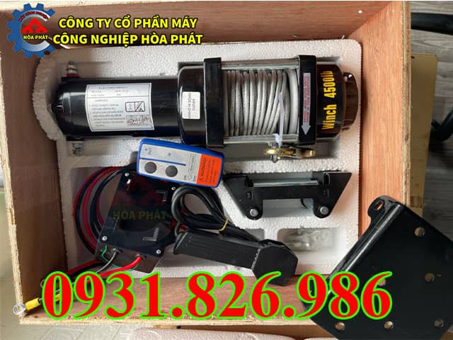 Tời điện ắc quy 12V/24V 4500lbs có điều khiển từ xa.