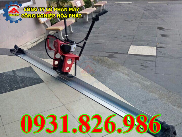 Đầm thước bê tông chạy xăng nhập khẩu Trung Quốc hiệu quả.